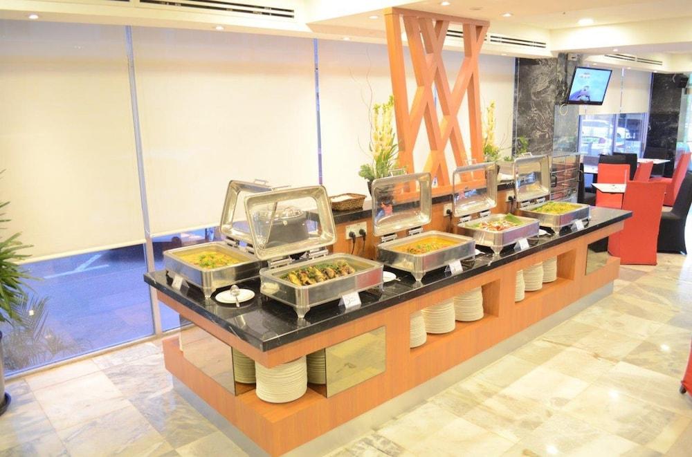 Hotel Sentral Melaka @ City Centre Экстерьер фото