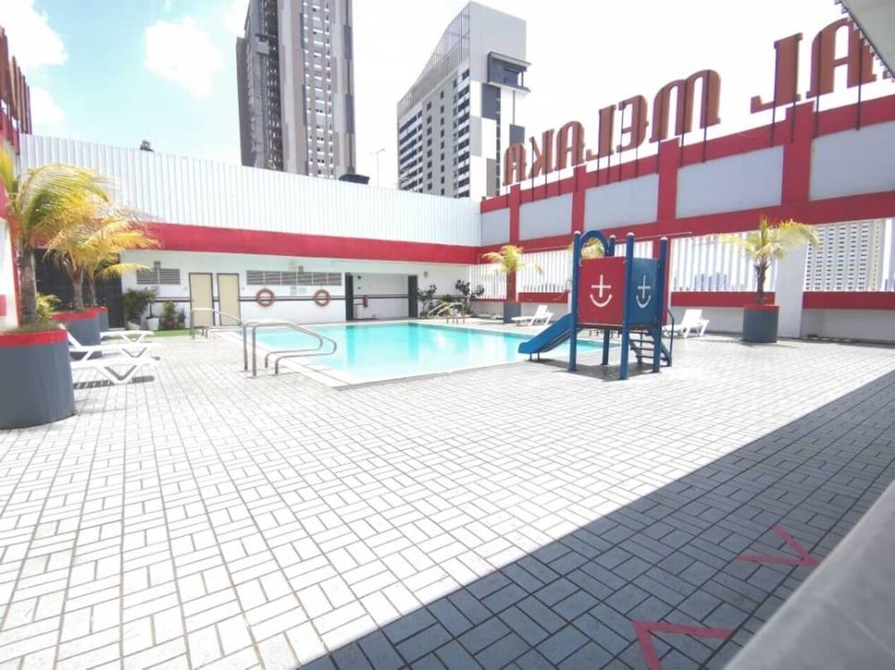 Hotel Sentral Melaka @ City Centre Экстерьер фото