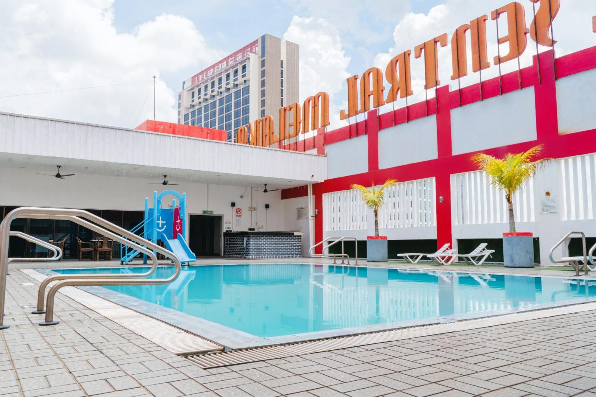 Hotel Sentral Melaka @ City Centre Экстерьер фото